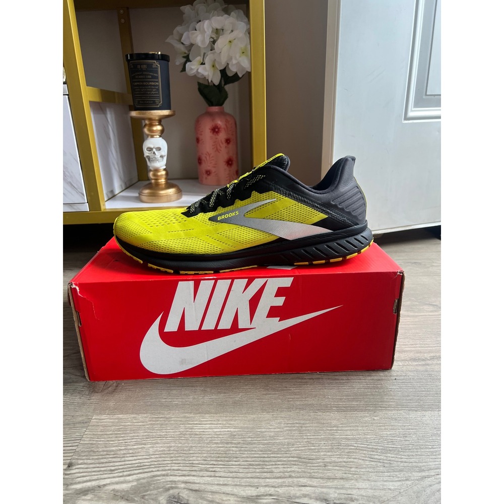 Brooks Men's Anthem 5 Yellow Black Size 14 1103781D749